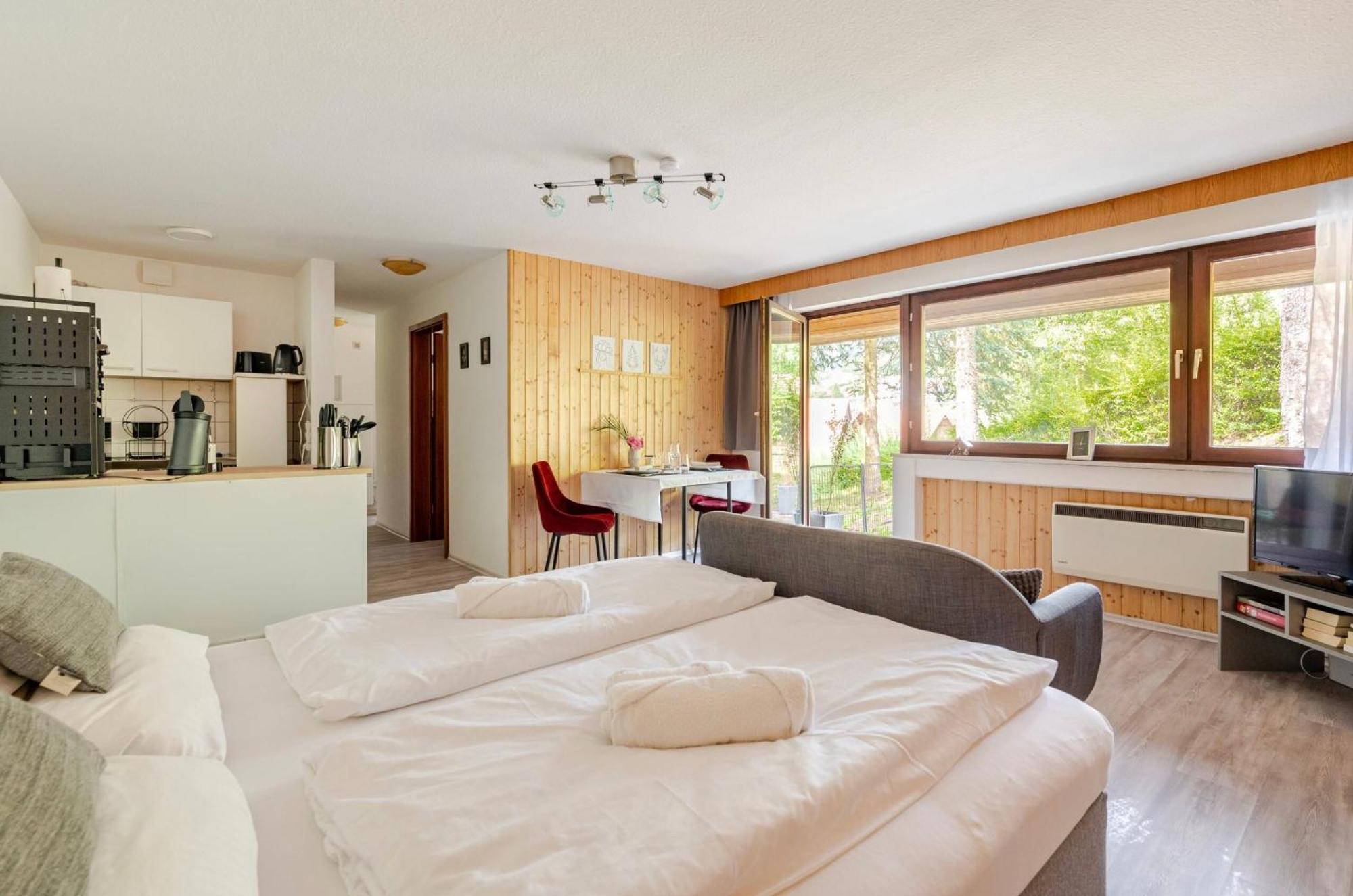 사스바흐발덴 An Wanderwegen Gelegen Mit Terrasse Und Boxspringbett 아파트 외부 사진